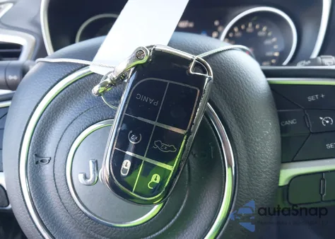 2018 Jeep Compass Latitude Fwd from USA, damaged, VIN 3C4NJCBBXJT248344